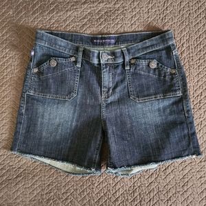 Rock & Republic Stinger Cut-off Mid-Rise Denim Shorts Sz 12 Dark Wash Stretchy